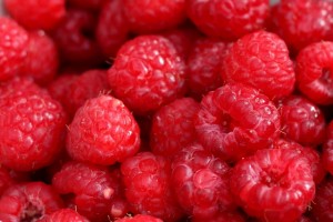 food-healthy-red-summer (1)